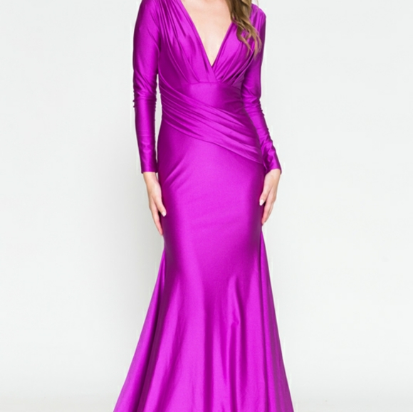 Long sleeve fitted formal evening gown - Picture 11 of 11